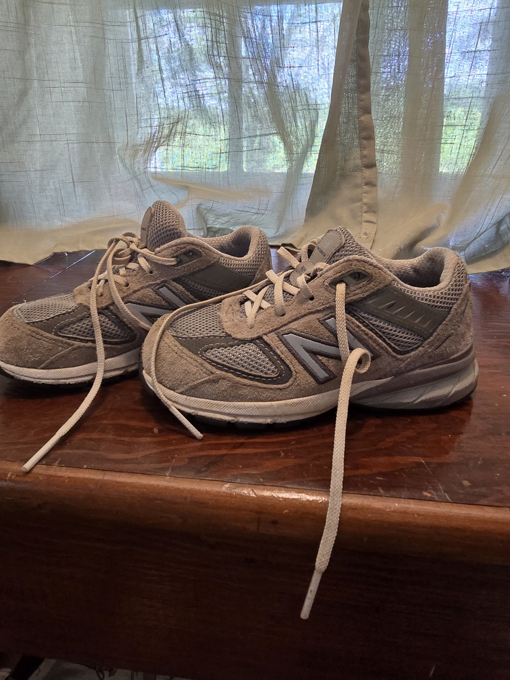 New Balance Kids Beige Gray Lace-Up Sneakers